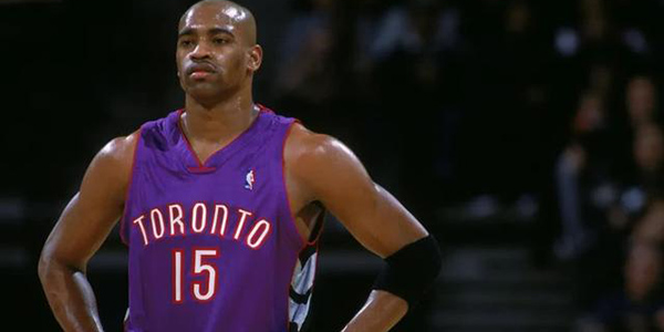 与防守之间 与防守之间